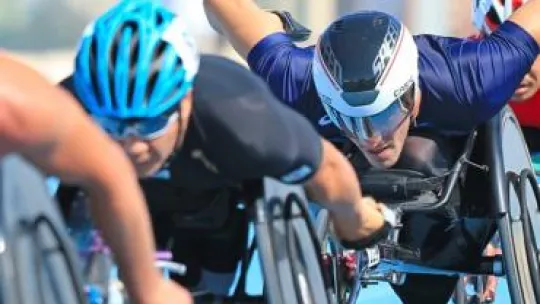 Handisport vs sport adapté : principales différences