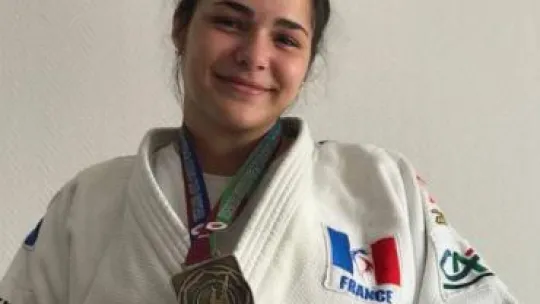 LAURA FUSEAU (BACHELOR1) : « LE JUDO M’AIDE ÉNORMÉMENT DANS MA VIE PERSONNELLE ET PROFESSIONNELLE »