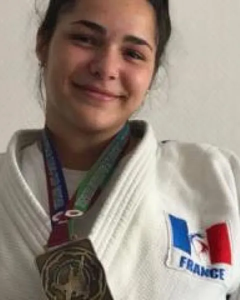 LAURA FUSEAU (BACHELOR1) : « LE JUDO M’AIDE ÉNORMÉMENT DANS MA VIE PERSONNELLE ET PROFESSIONNELLE »