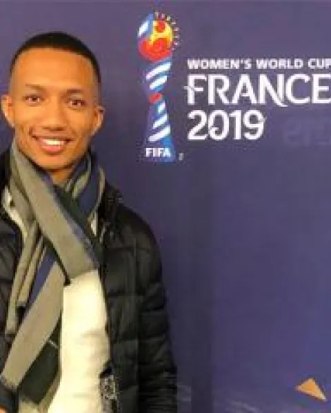 MEHDI HORMAT (MBA 2 MANAGEMENT DU SPORT - FONDATEUR INSTANT FOOT) : "ENTRETENIR LA RELATION CRÉÉE AVEC NOTRE COMMUNAUTÉ"